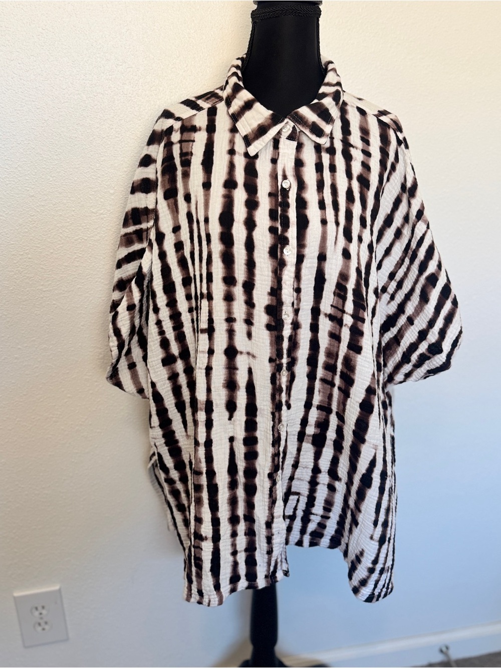 La Blanca Tie Dye Camp Shirt Swim Cover Up One Size - Picture 2 of 4